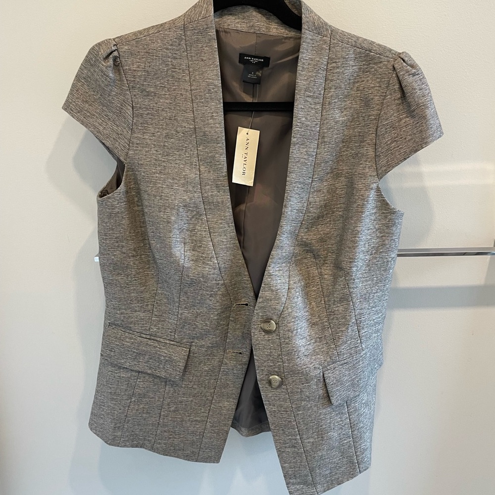 Ann Taylor capped sleeve blazer/waistcoat